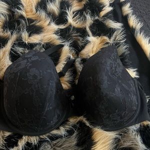 Victoria Secret Blsck lace bra sexy